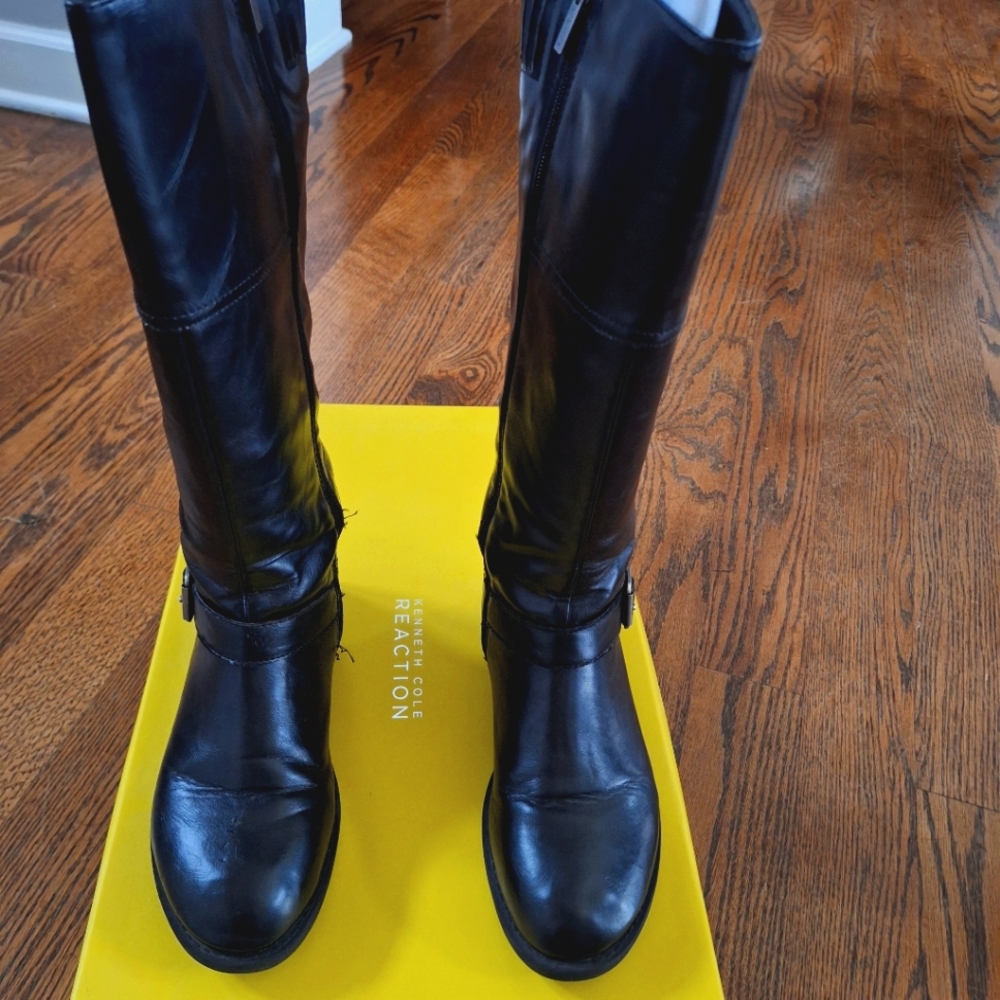 Riding boots